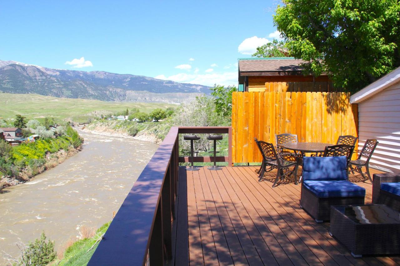 Yellowstone Treasure Guesthouses On The River Gardiner Exteriér fotografie