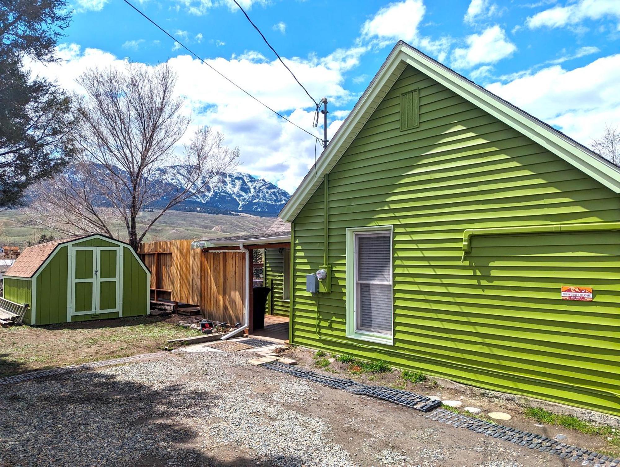 Yellowstone Treasure Guesthouses On The River Gardiner Exteriér fotografie