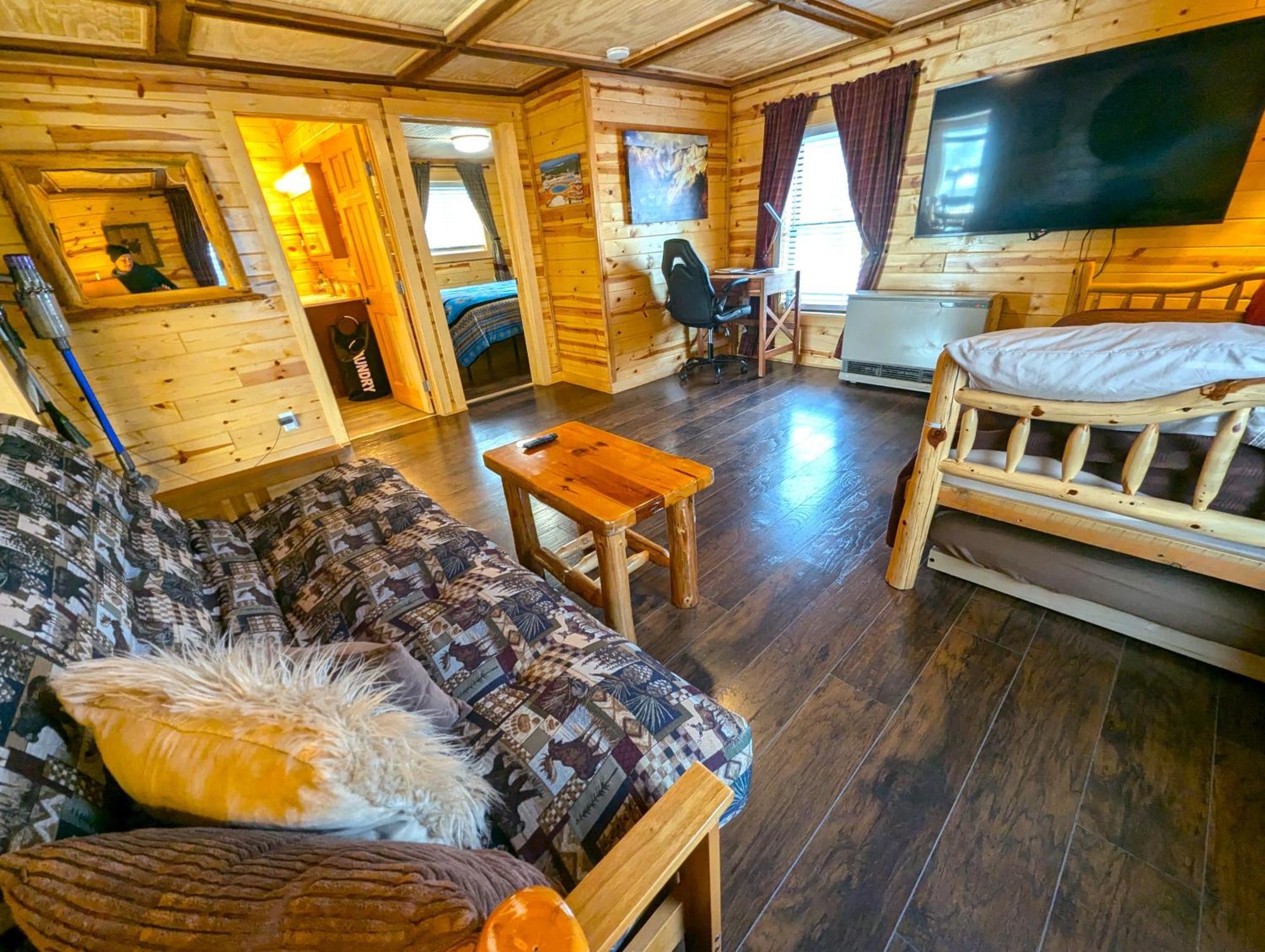 Yellowstone Treasure Guesthouses On The River Gardiner Exteriér fotografie