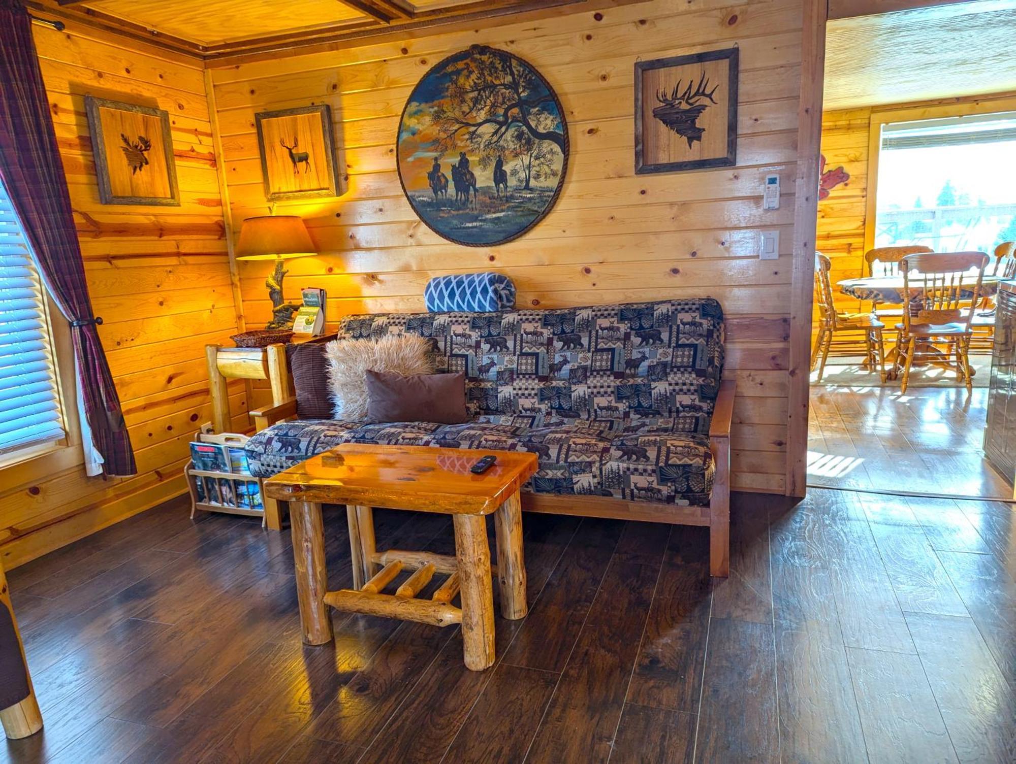 Yellowstone Treasure Guesthouses On The River Gardiner Exteriér fotografie
