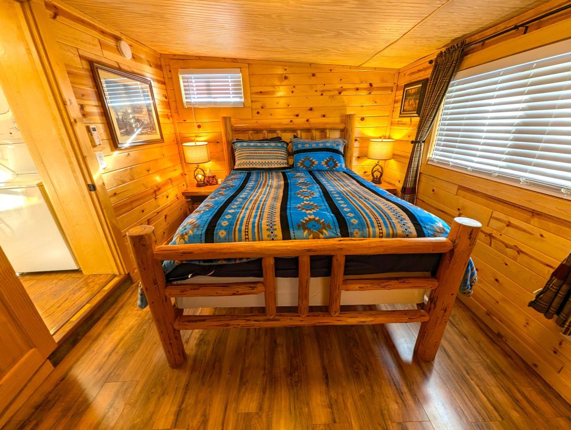 Yellowstone Treasure Guesthouses On The River Gardiner Exteriér fotografie