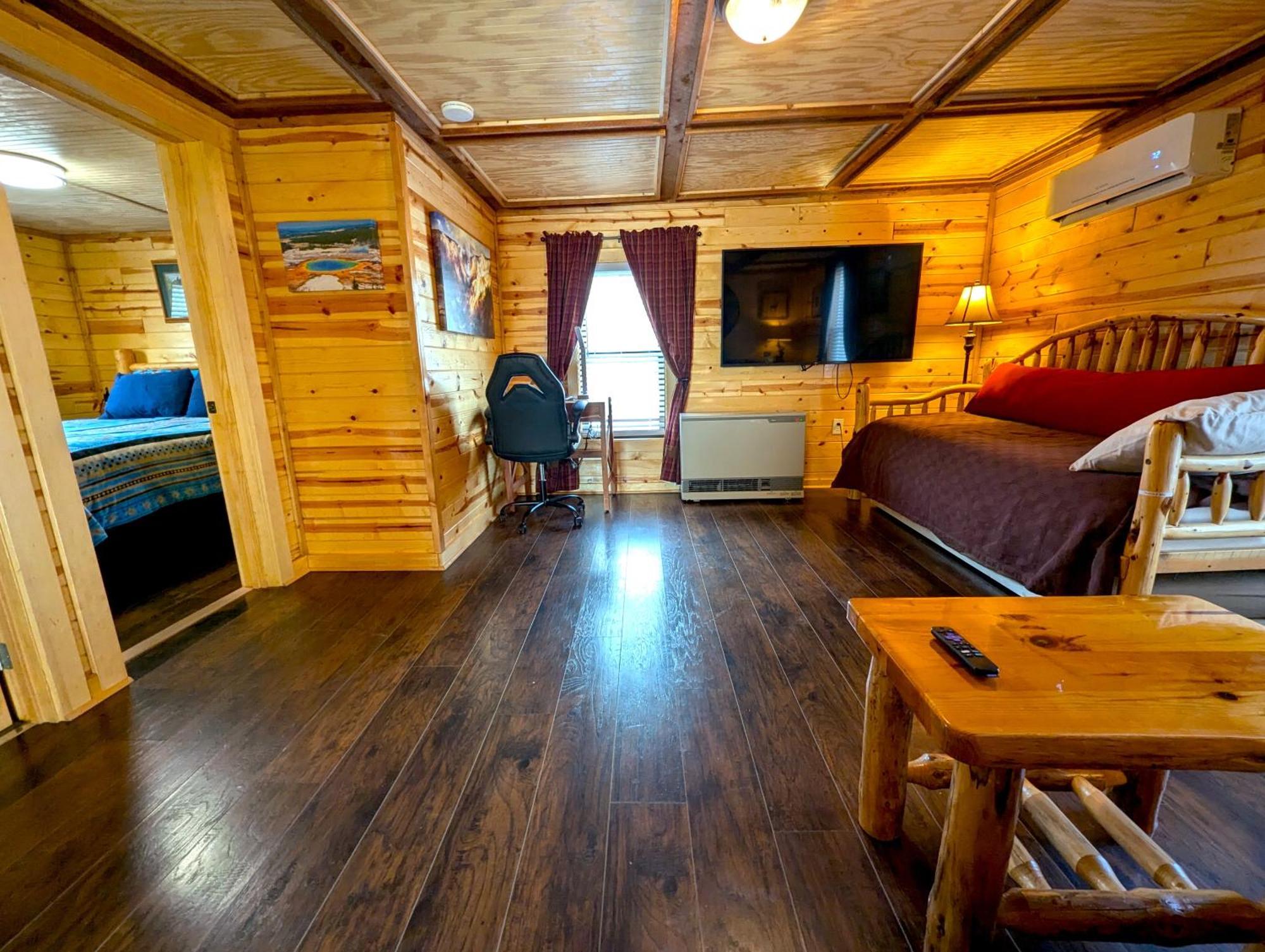 Yellowstone Treasure Guesthouses On The River Gardiner Exteriér fotografie